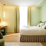 Les Bains De Hotel 5*