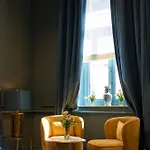 Les Bains De Hotel 5*
