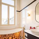 Les Bains De Hotel 5*