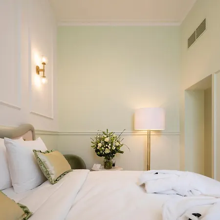 Les Bains De Hotel Spa