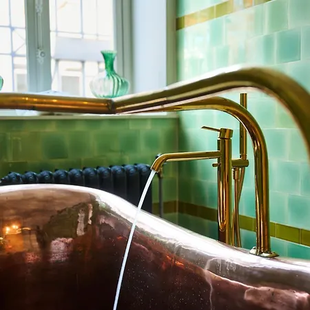 Les Bains De Hotel Spa