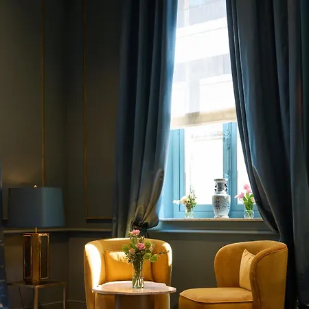 Les Bains De 호텔 5*