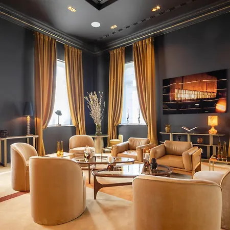 Les Bains De Hotel 5*