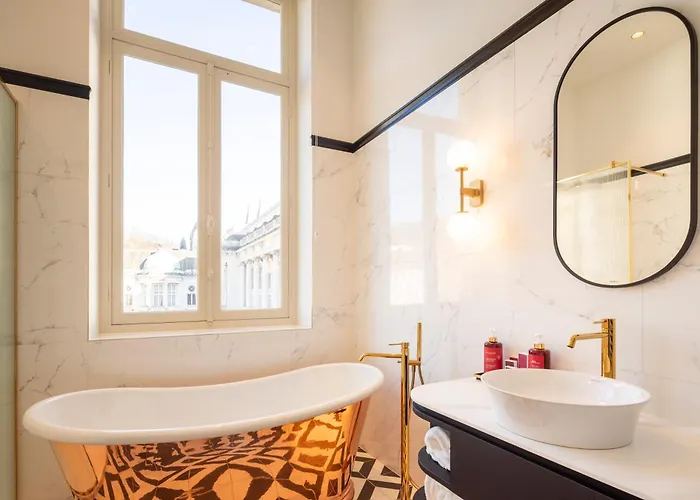 Les Bains De Hotel 5*